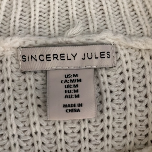 Sincerely Jules cropped bell sleeve sweater - Picture 2 of 3